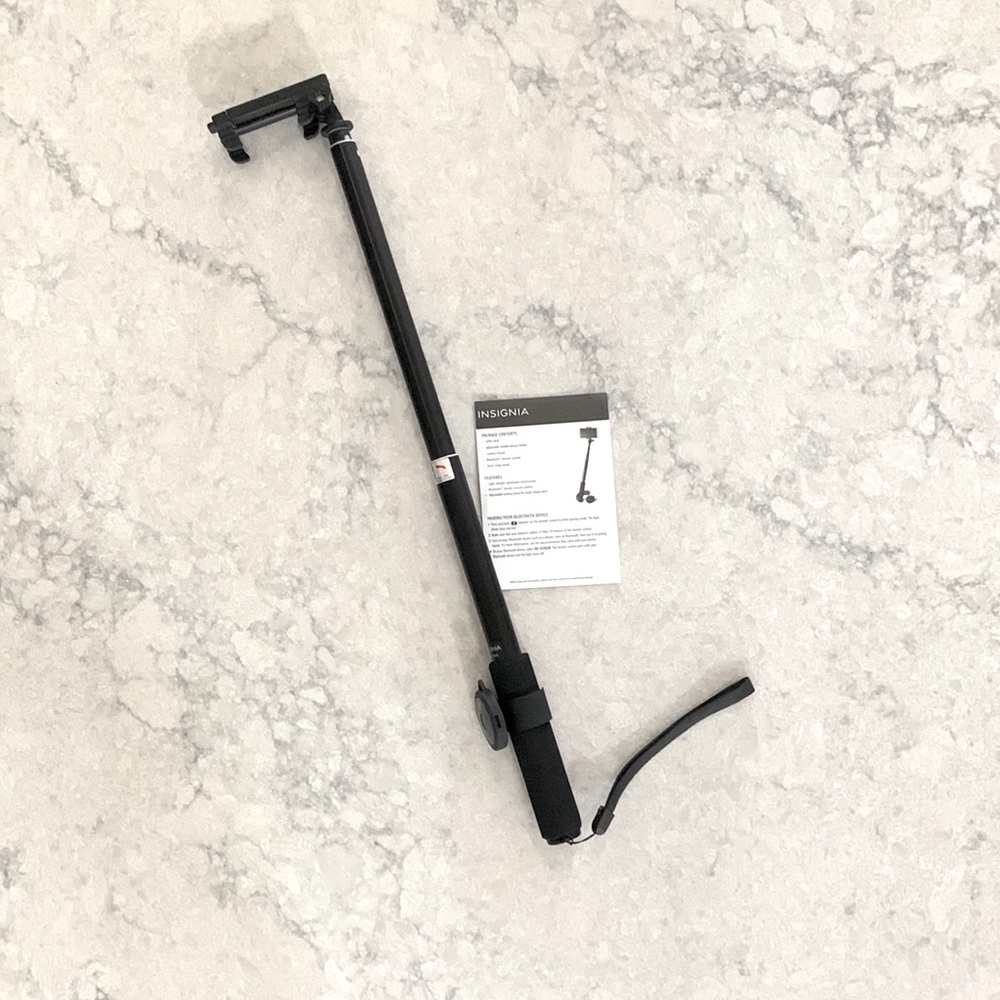 Insignia Selfie Stick